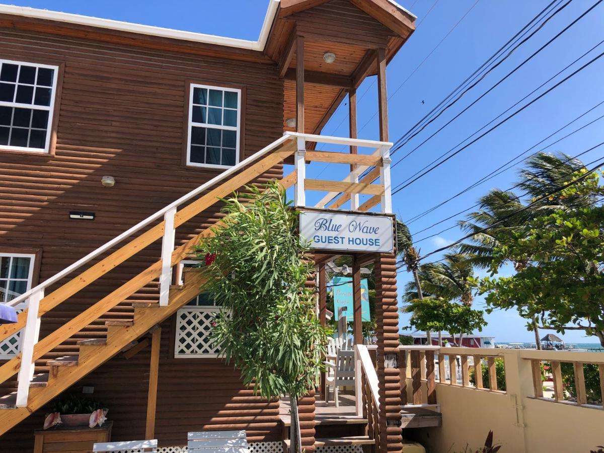 Blue Wave Guest House Caye Caulker Exterior photo