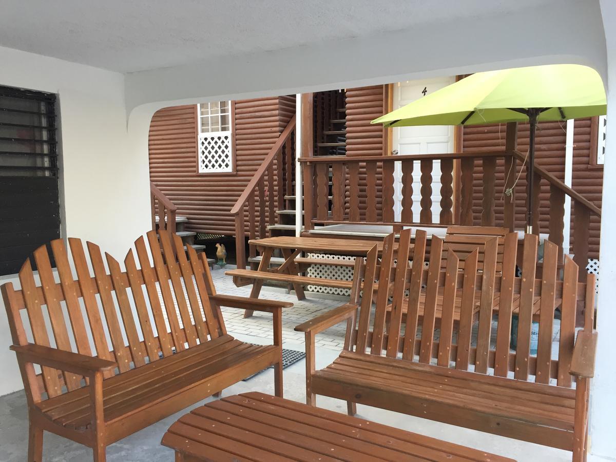 Blue Wave Guest House Caye Caulker Exterior photo